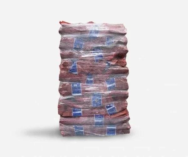 Palete com 60 Sacos de Lenha de Carvalho – 15 kg Cada, Alta Potência de Aquecimento